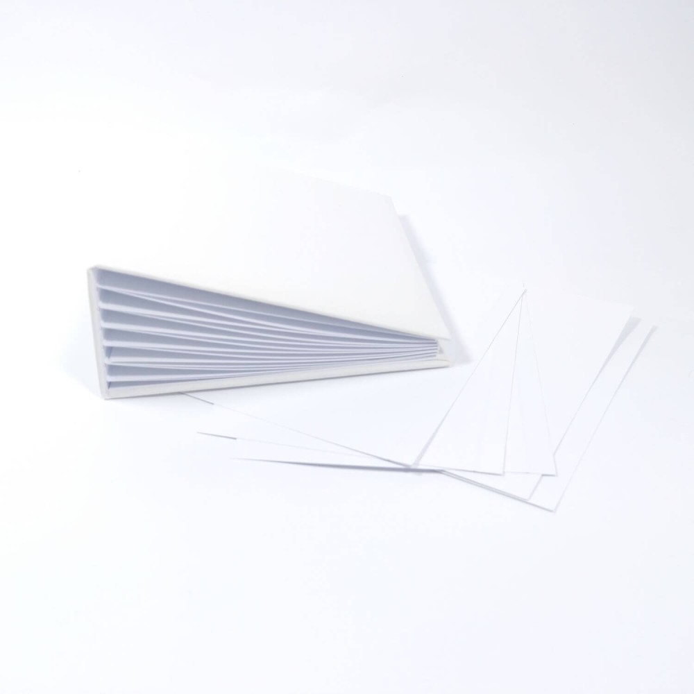 Baza Album 16x16cm Eco Scrap Bazyliszek Biały Otwarty.jpg