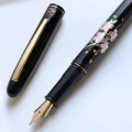 Pióro Wieczne Wancher Kuretake Kindai Maki-e Sakura Uta 6.jpg