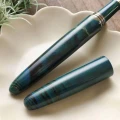 Pióro wieczne Wancher True Ebonite Marble Green korpus.jpg