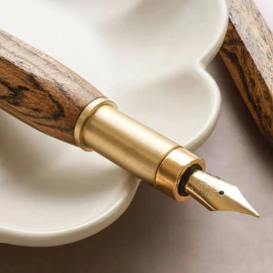 Pióro Wieczne Wancher Sekai Densho Tigerwood 6Facets F